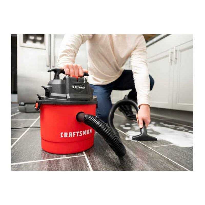 CRAFTSMAN 2.5-Gallons 2-HP Corded Wet/Dry Shop Vacuum with Accessories Included