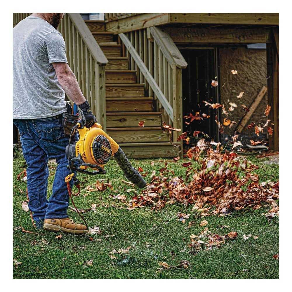 DEWALT DWBL700 12 Amp Handheld Blower