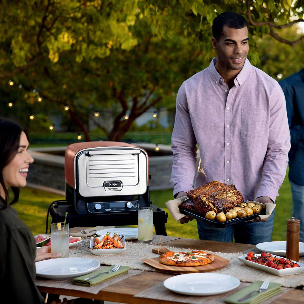 Ninja Woodfire 8-in-1 Outdoor Pizza Oven