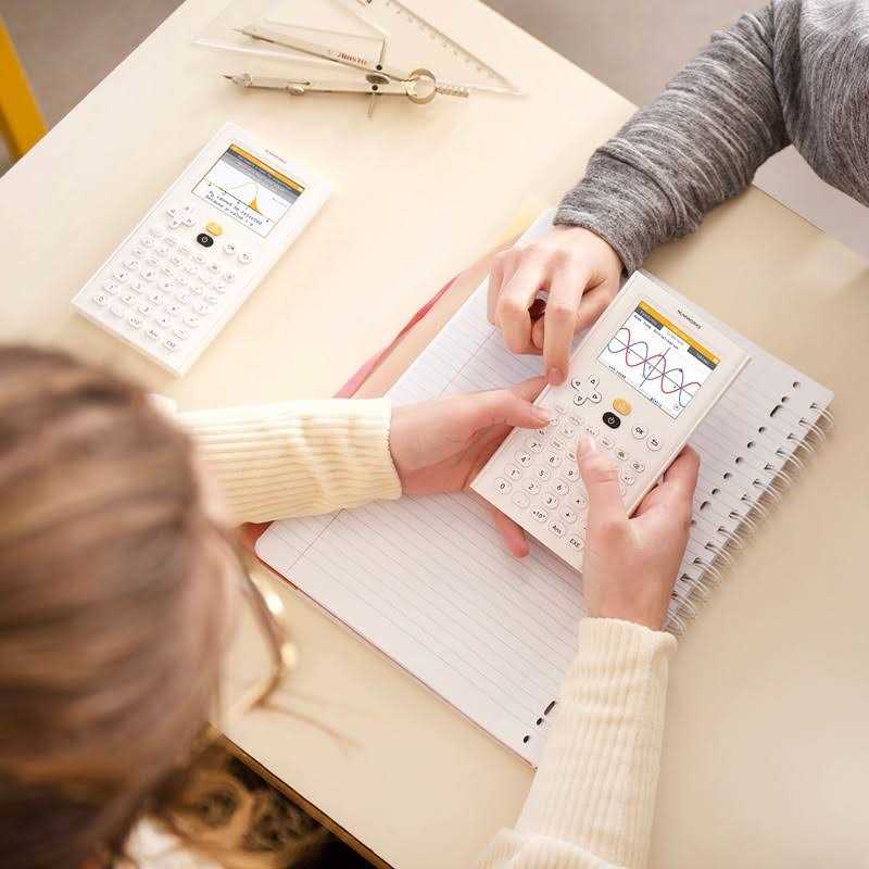 NumWorks Graphic Calculator