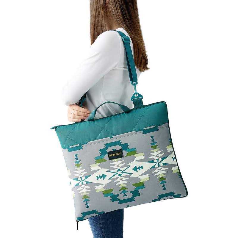 Pendleton Outdoor Packable Blanket