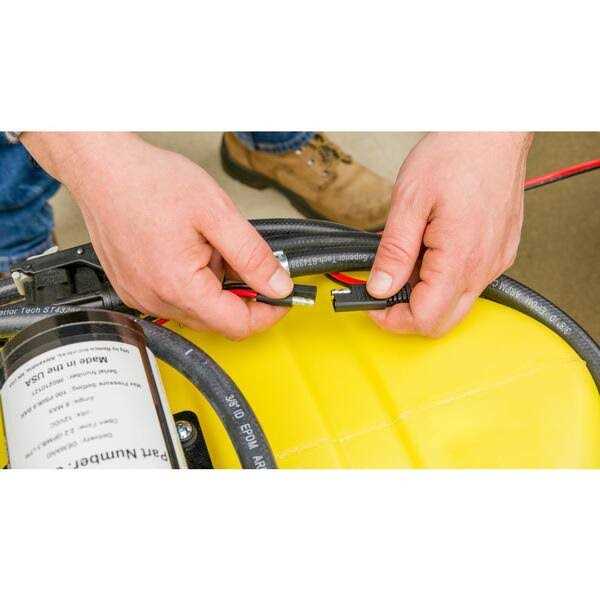 John Deere 15 Gal. Tow Sprayer