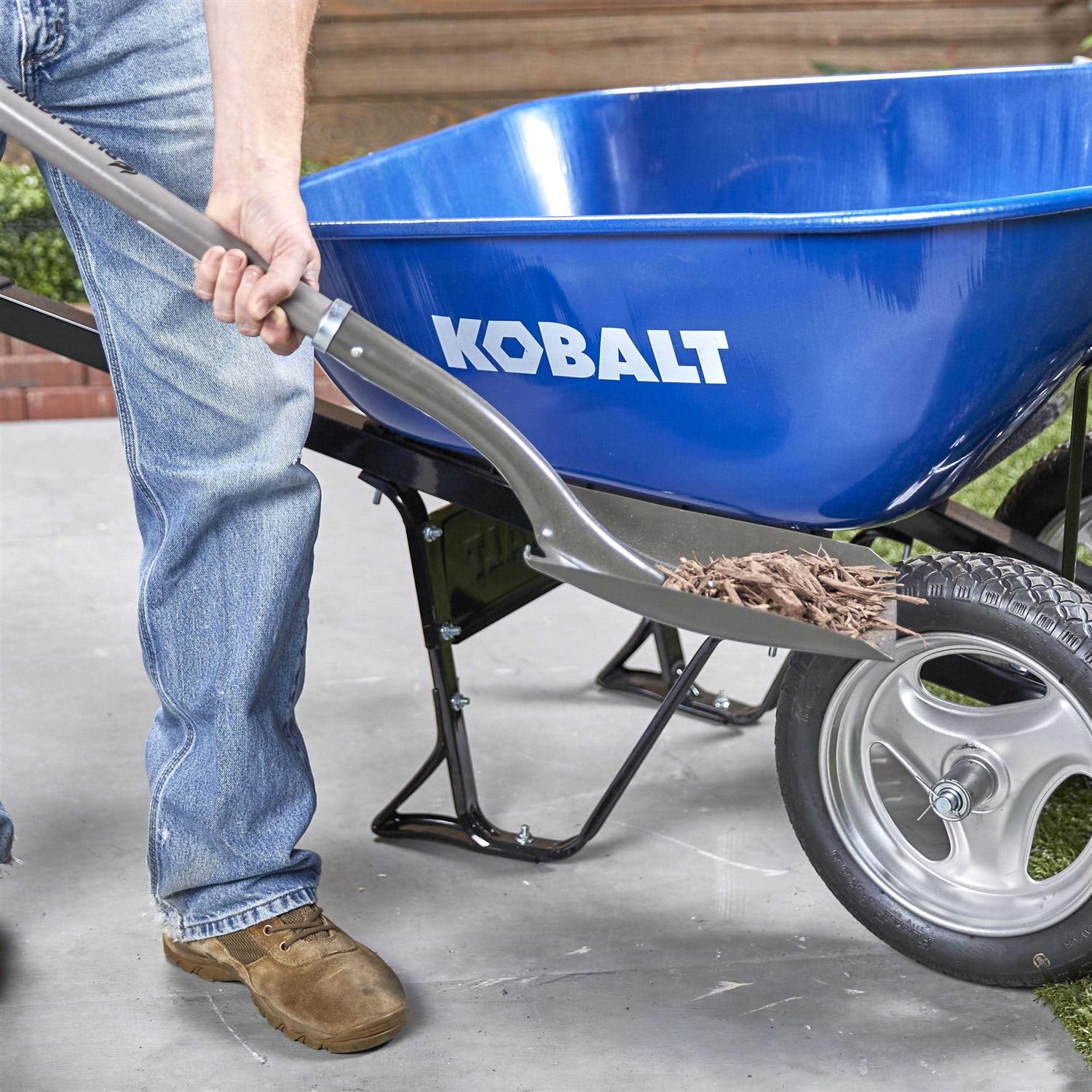Kobalt 7-cu ft Steel Wheelbarrow with Flat-Free Tire P7-Sf-2W-K 35098