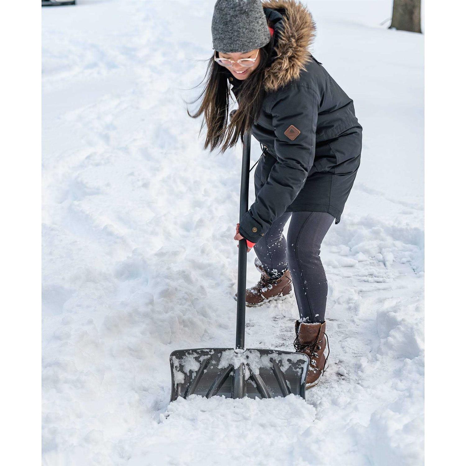 Suncast Snow Shovel & Pusher 20