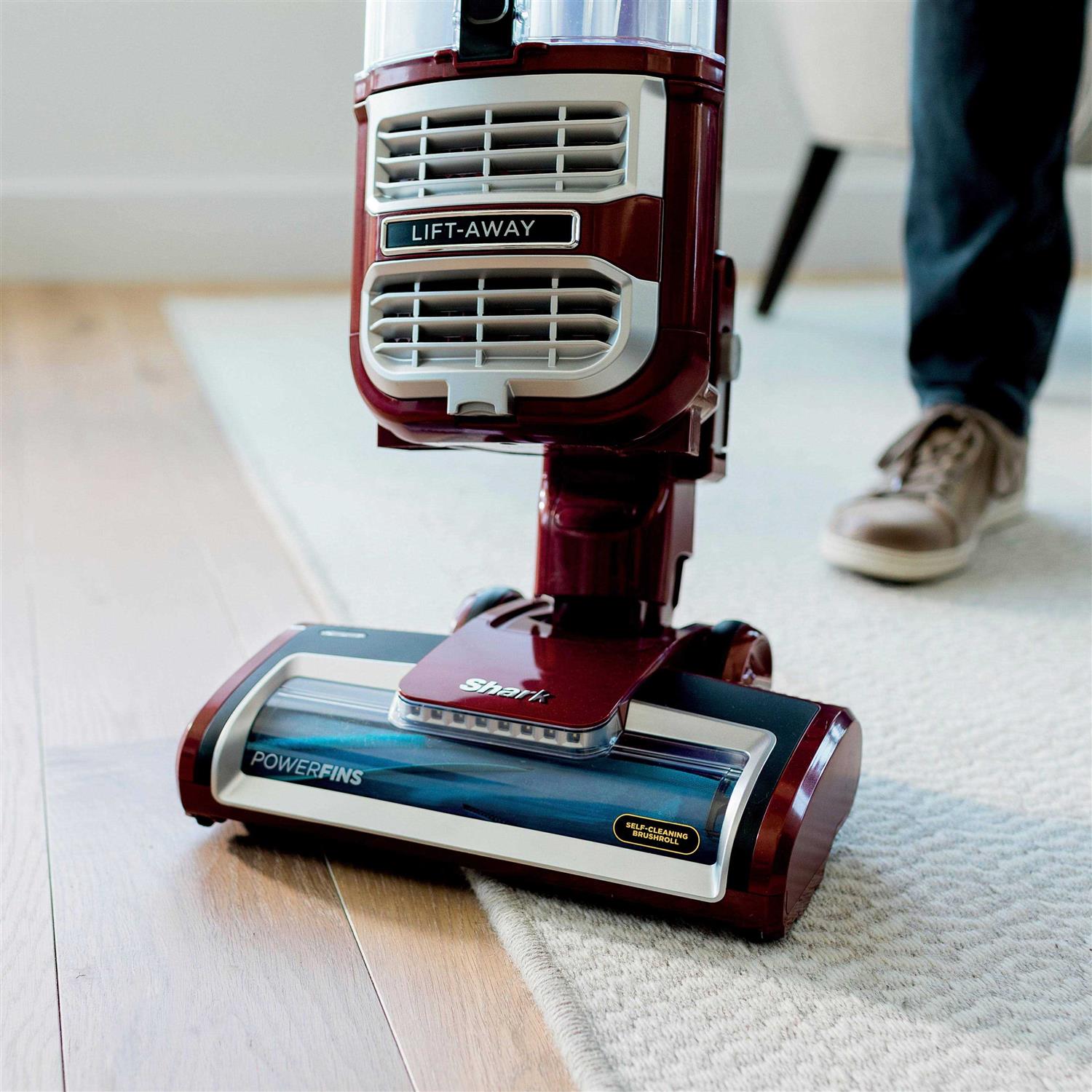 Shark Zd402 Rotator Lift-Away Upright Vacuum with PowerFins