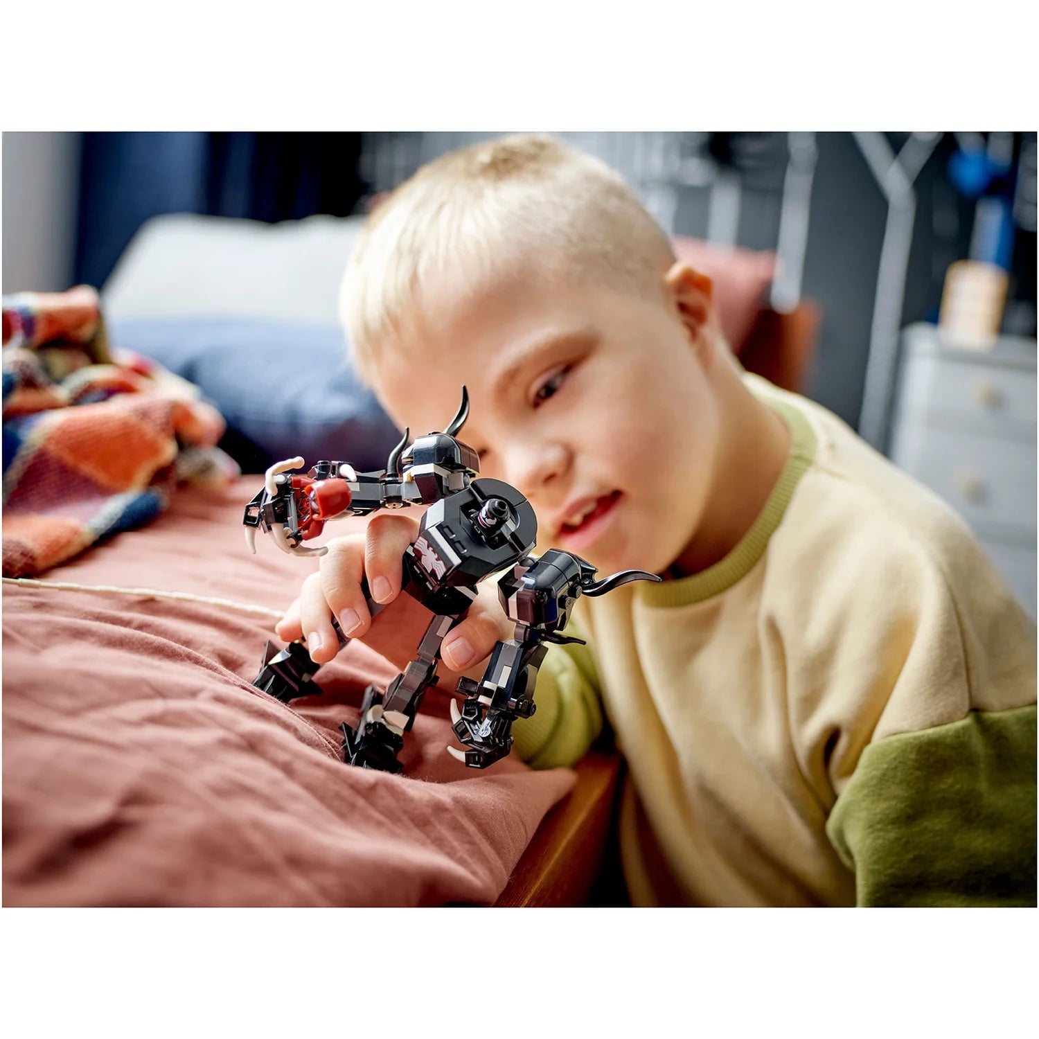 LEGO Marvel Venom Mech Armour vs. Miles Morales Set 76276