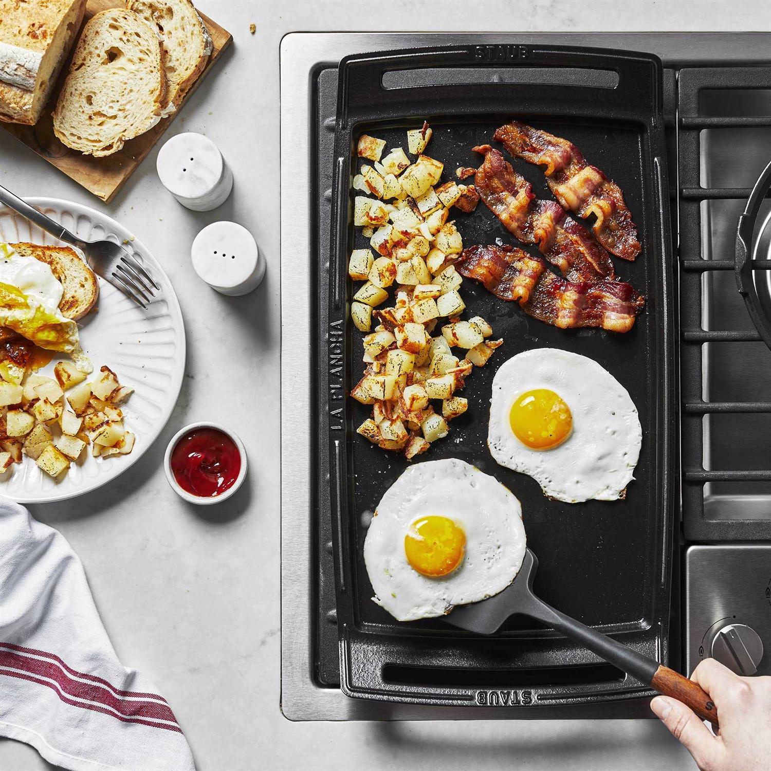 Staub Cast Iron Double Burner Griddle
