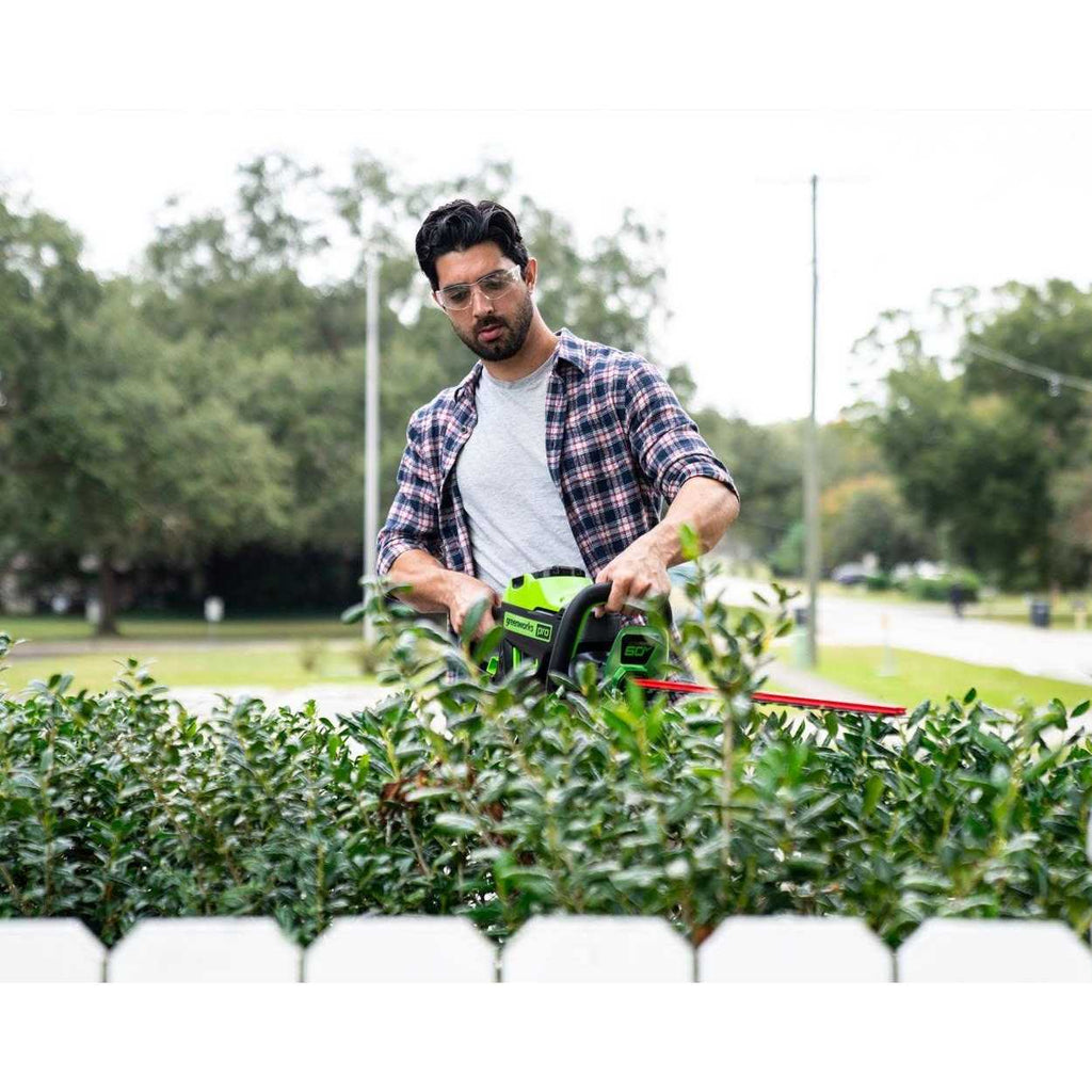 Greenworks Pro 26 in. 60-Volt Battery Cordless Hedge Trimmer