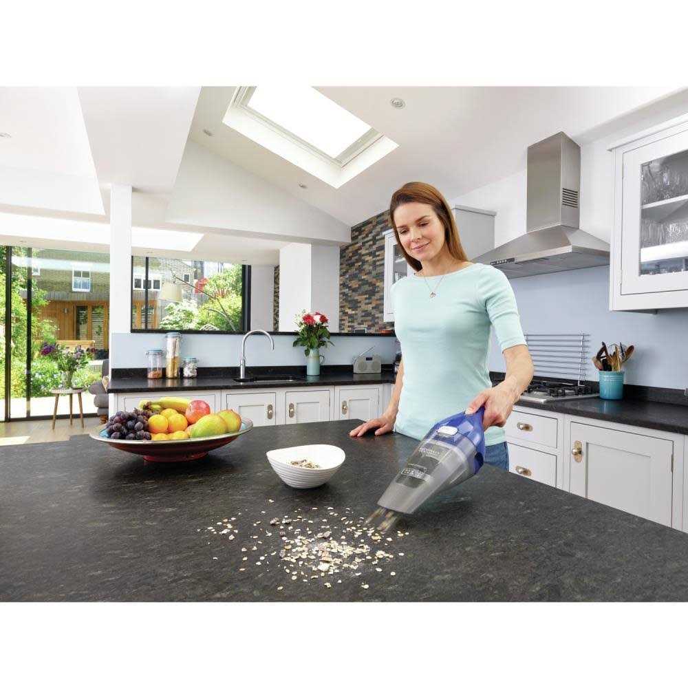 Black & Decker Dustbuster QuickClean HNVC115J22 Cordless Handheld Vacuum