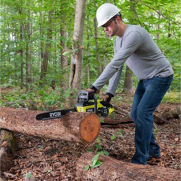 RYOBI 40V HP Brushless Battery Chainsaw w/Extra Chain