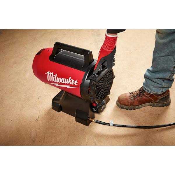 Milwaukee M18 70,000 BTU Forced Air Propane Heater with 5.0Ah Battery