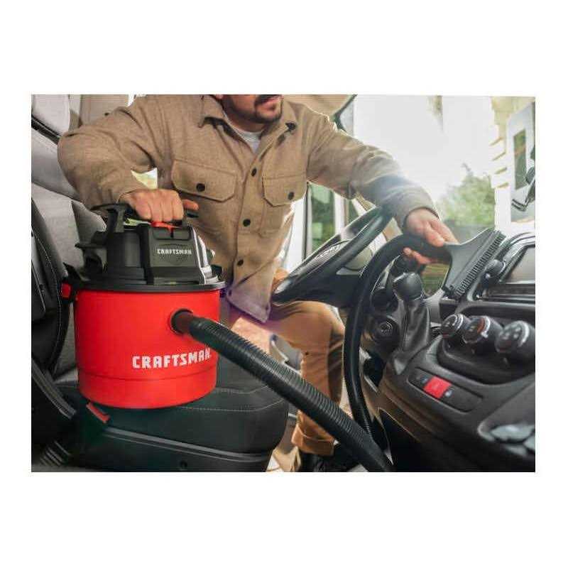 CRAFTSMAN 2.5-Gallons 2-HP Corded Wet/Dry Shop Vacuum with Accessories Included