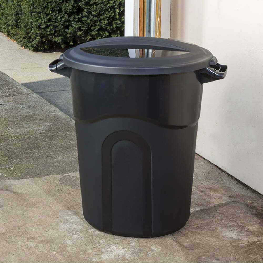 United Solutions 20-Gallon Injection Molded Trash Can