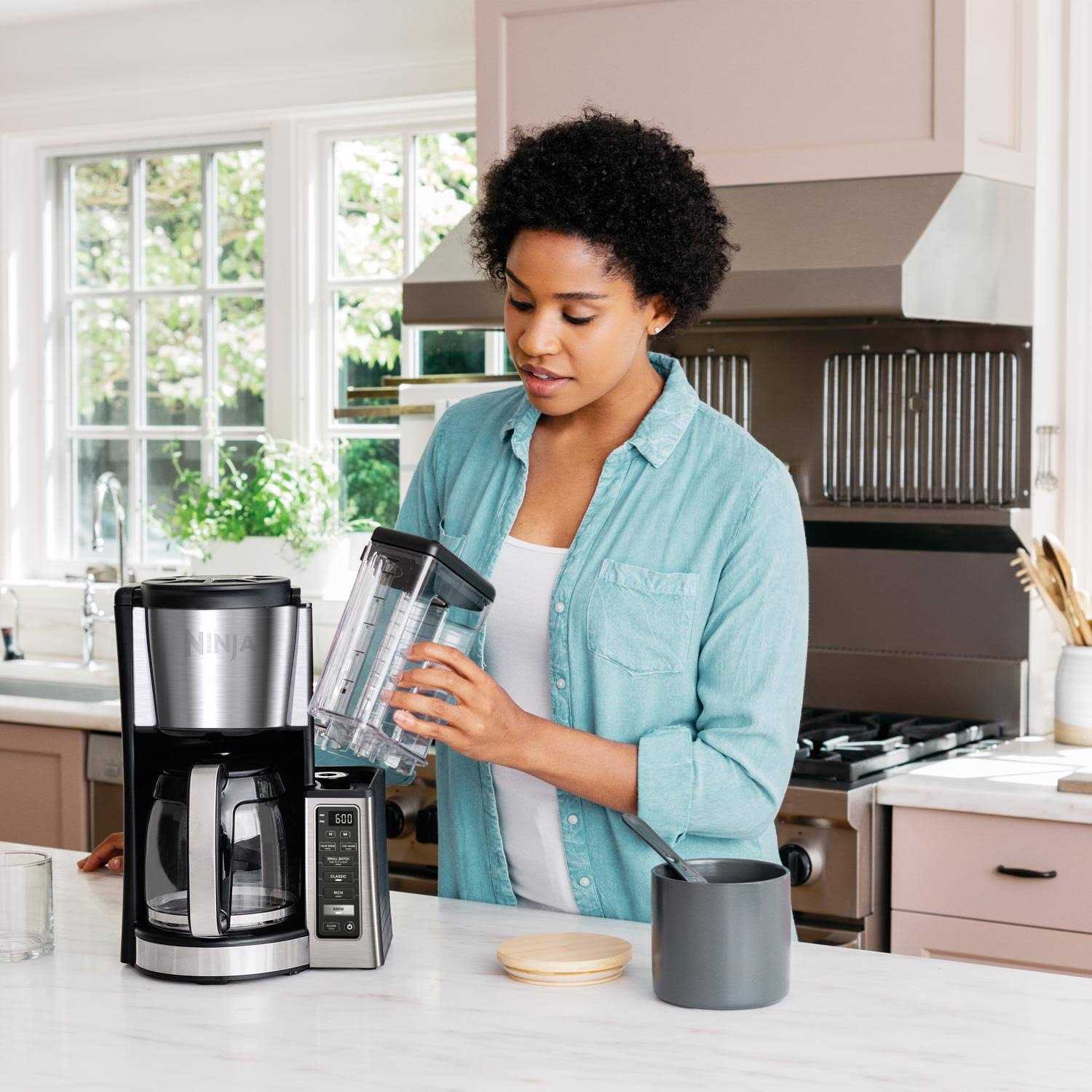 Ninja 12 Cup Programmable Coffee Brewer