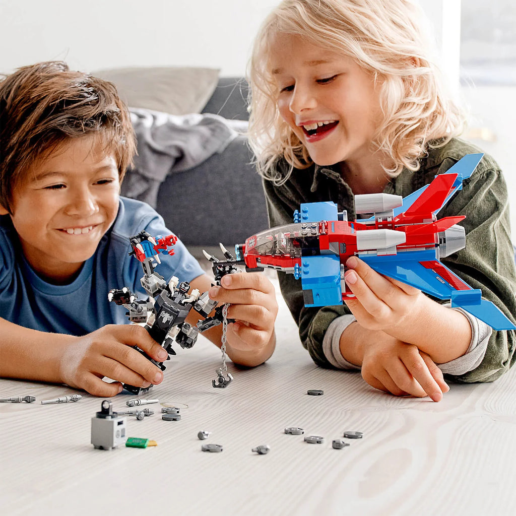 LEGO Marvel Spider-Man Jet vs. Venom Mech Playset (76150)