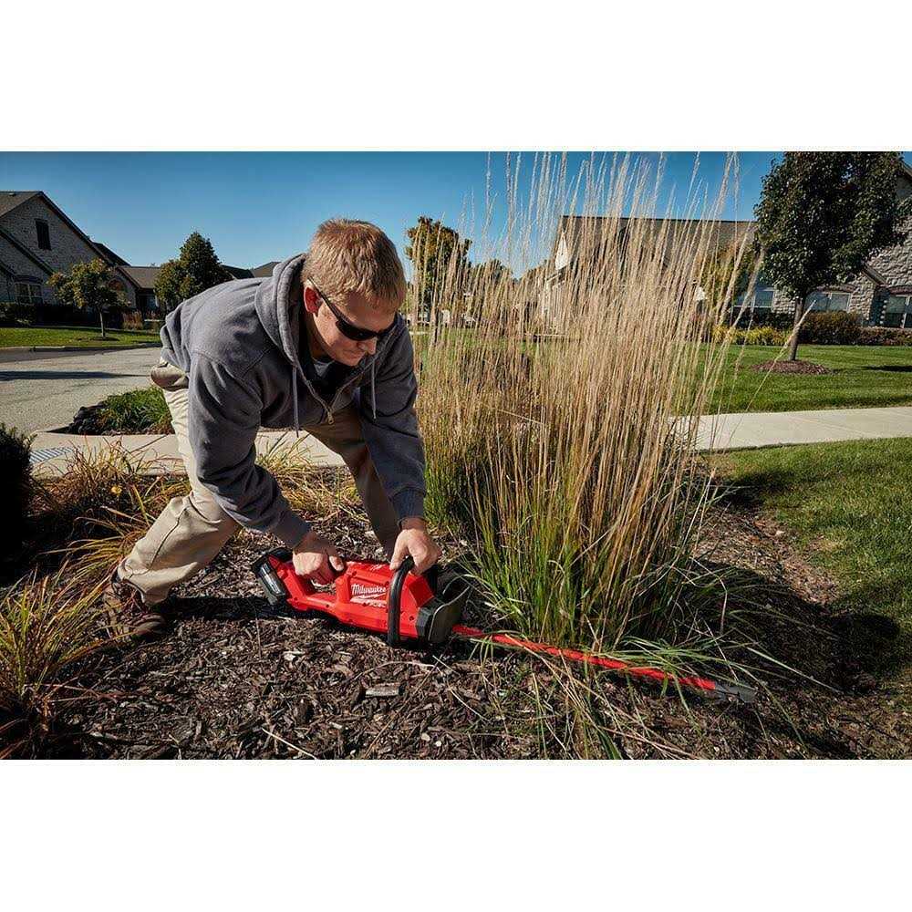 Milwaukee 2726-20 M18 FUEL Hedge Trimmer