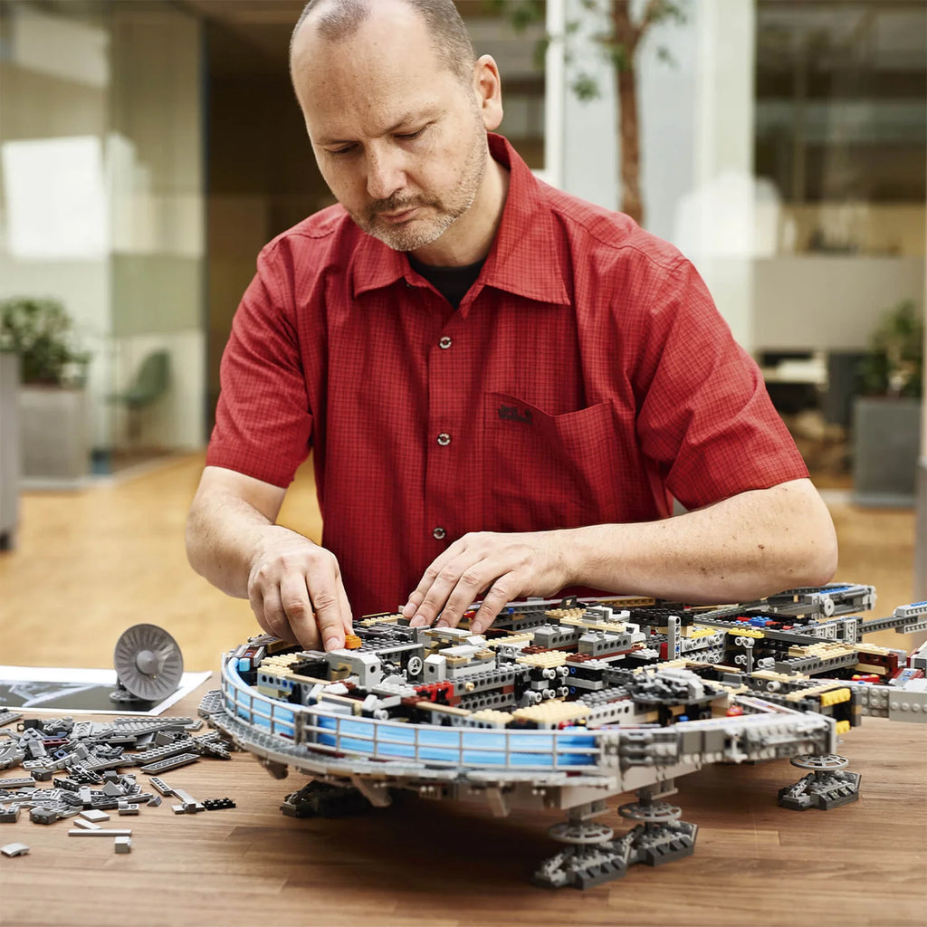 LEGO Star Wars Millennium Falcon Collector Series Set (75192)