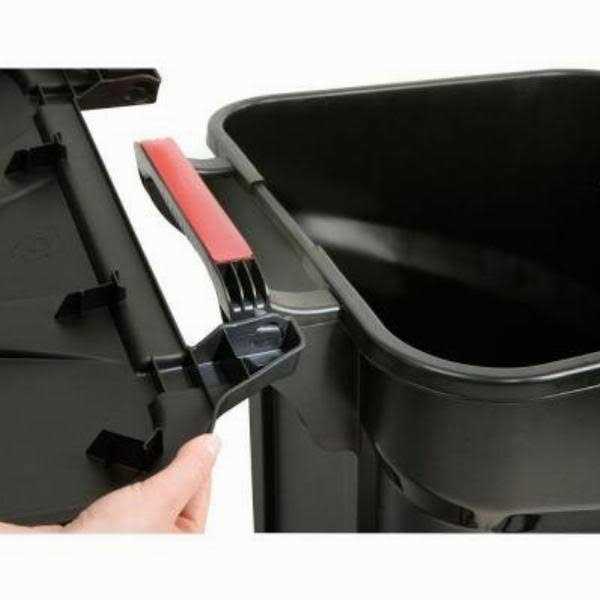 Rubbermaid Roughneck 45 gal. Black Wheeled Trash Can with Lid