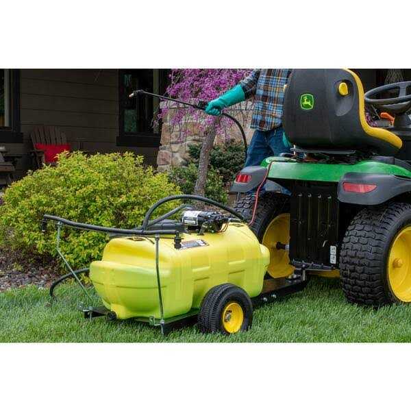 John Deere 15 Gal. Tow Sprayer