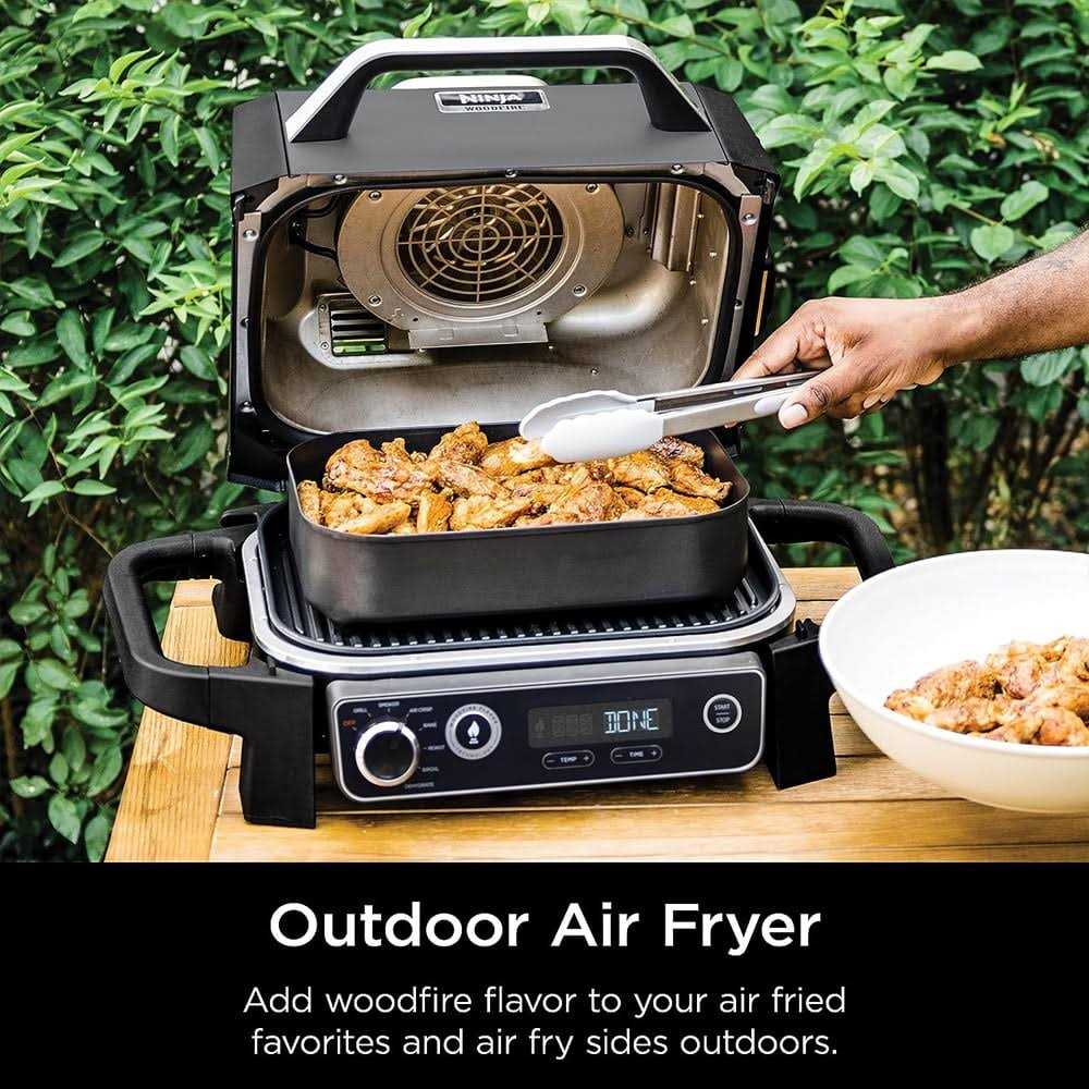 Ninja Woodfire Outdoor Grill & Smoker 7-in-1 Master Grill
