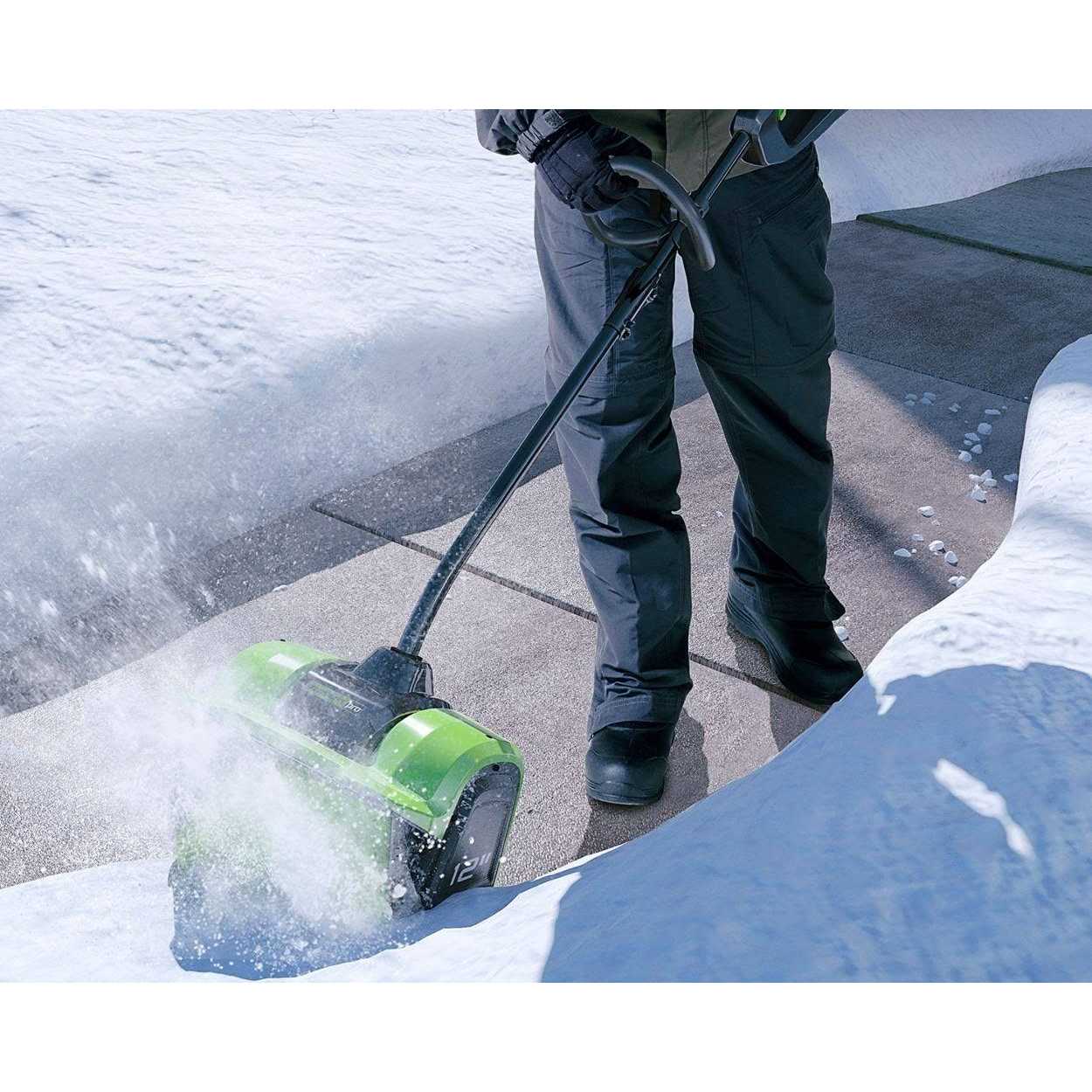 Greenworks 60V 12-in Cordless Battery Brushless Snow Shovel 2608602