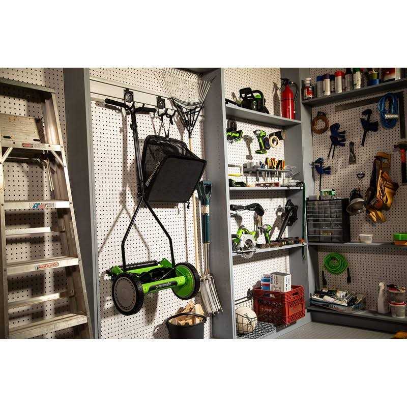 Greenworks 14-Inch Reel Lawn Mower RM1400