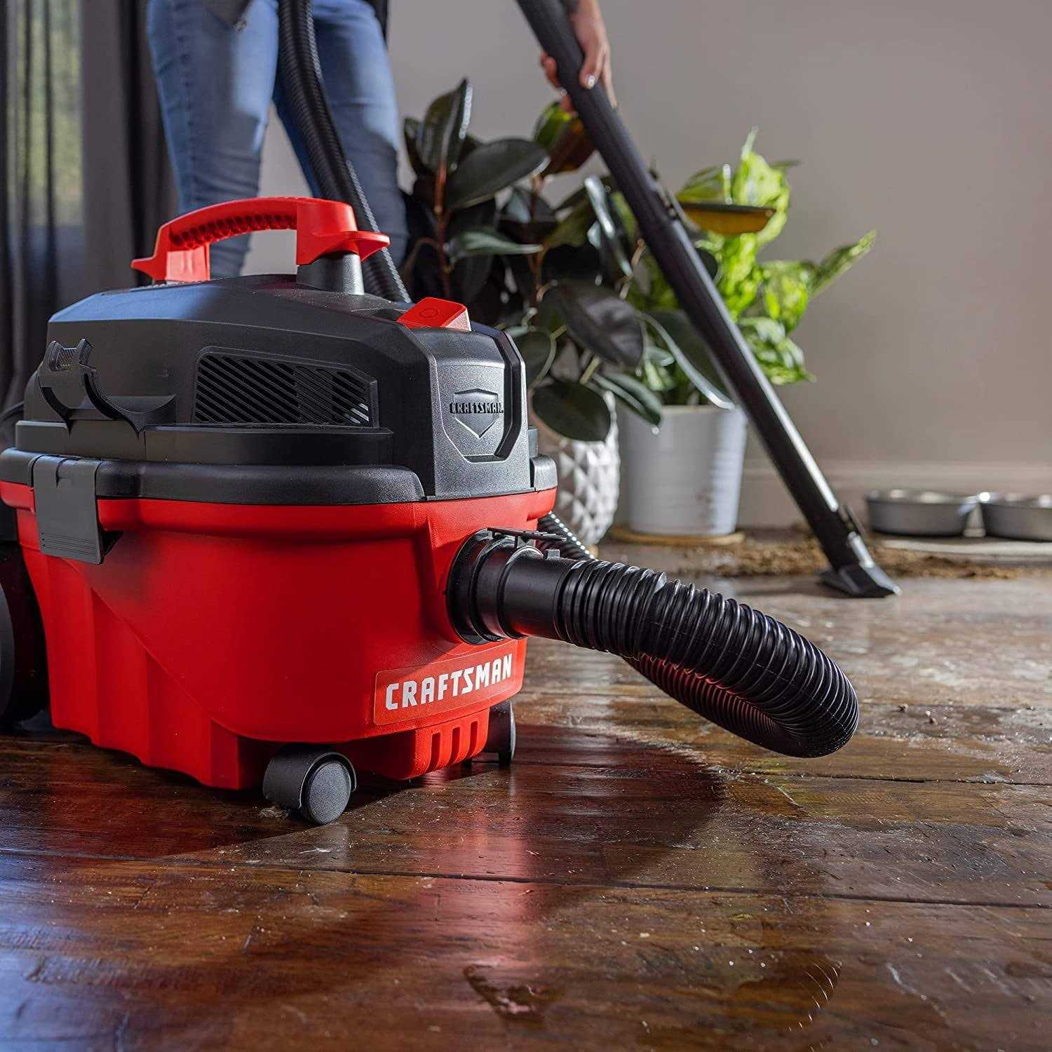 Craftsman Wet/Dry Vacuum 4 gal Corded 120 V 5 HP