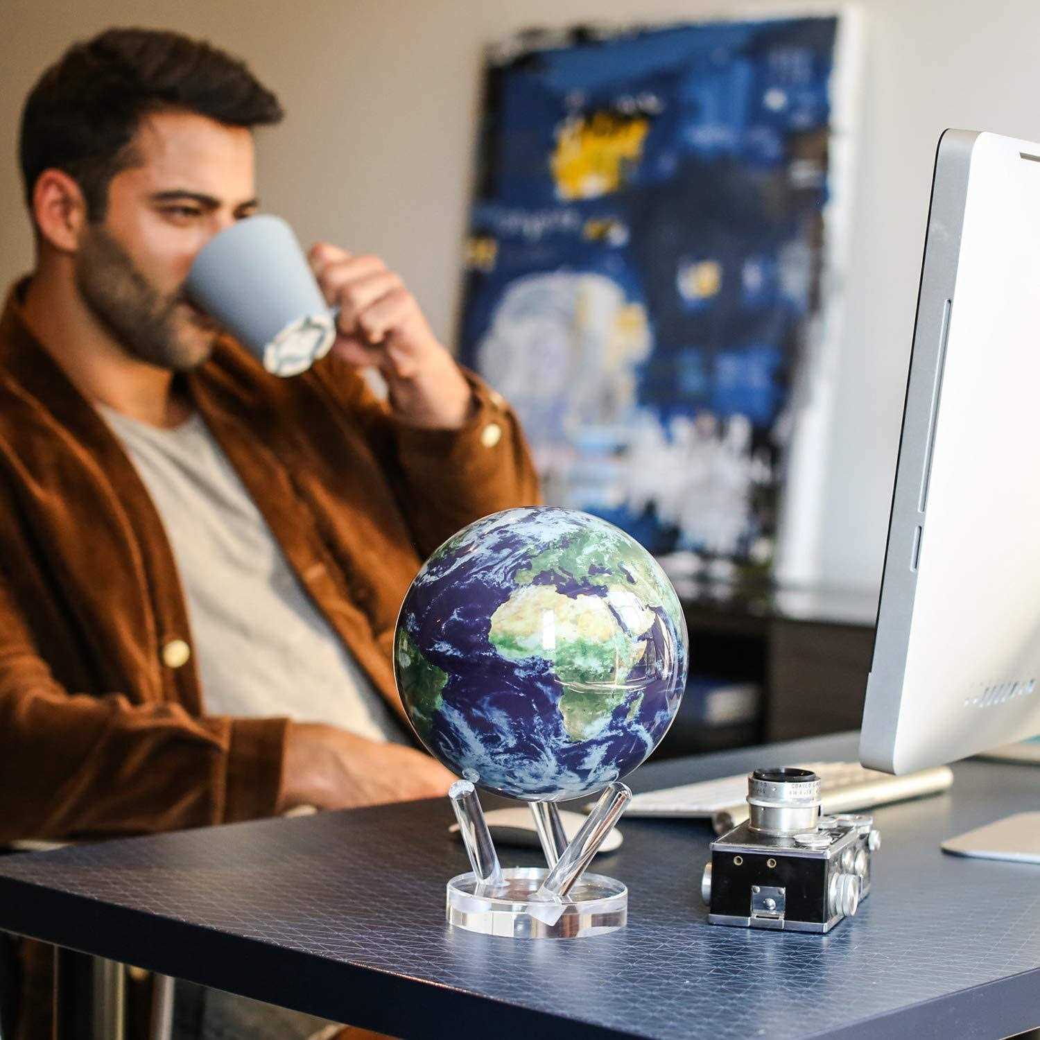 MOVA Earth with Clouds Globe 6