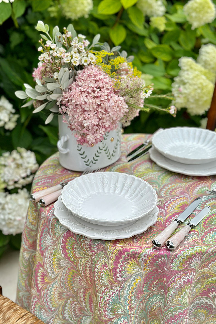Round Linen Tablecloth – Elegant Fan Pattern (65″)