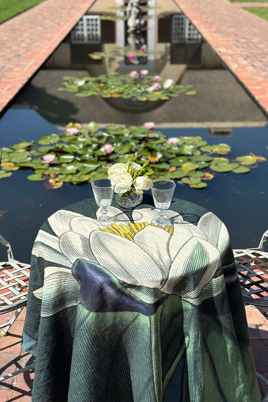 Water Lily Floral Round Linen Tablecloth – 65 Inch Diameter Occasional Table Cover