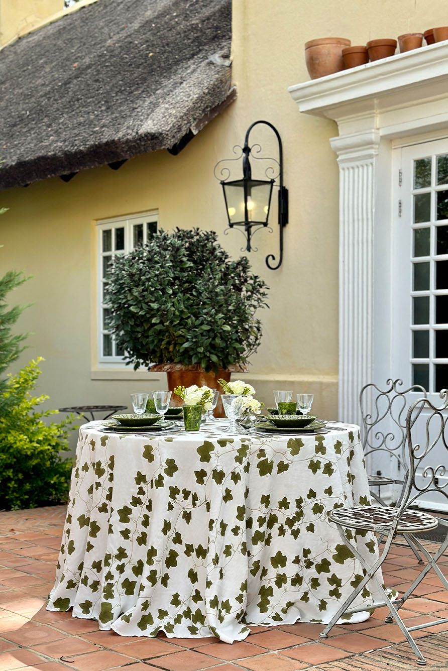 Premium Round Linen Tablecloth – 102 Inch Circular Fabric Table Cover for Dining & Events