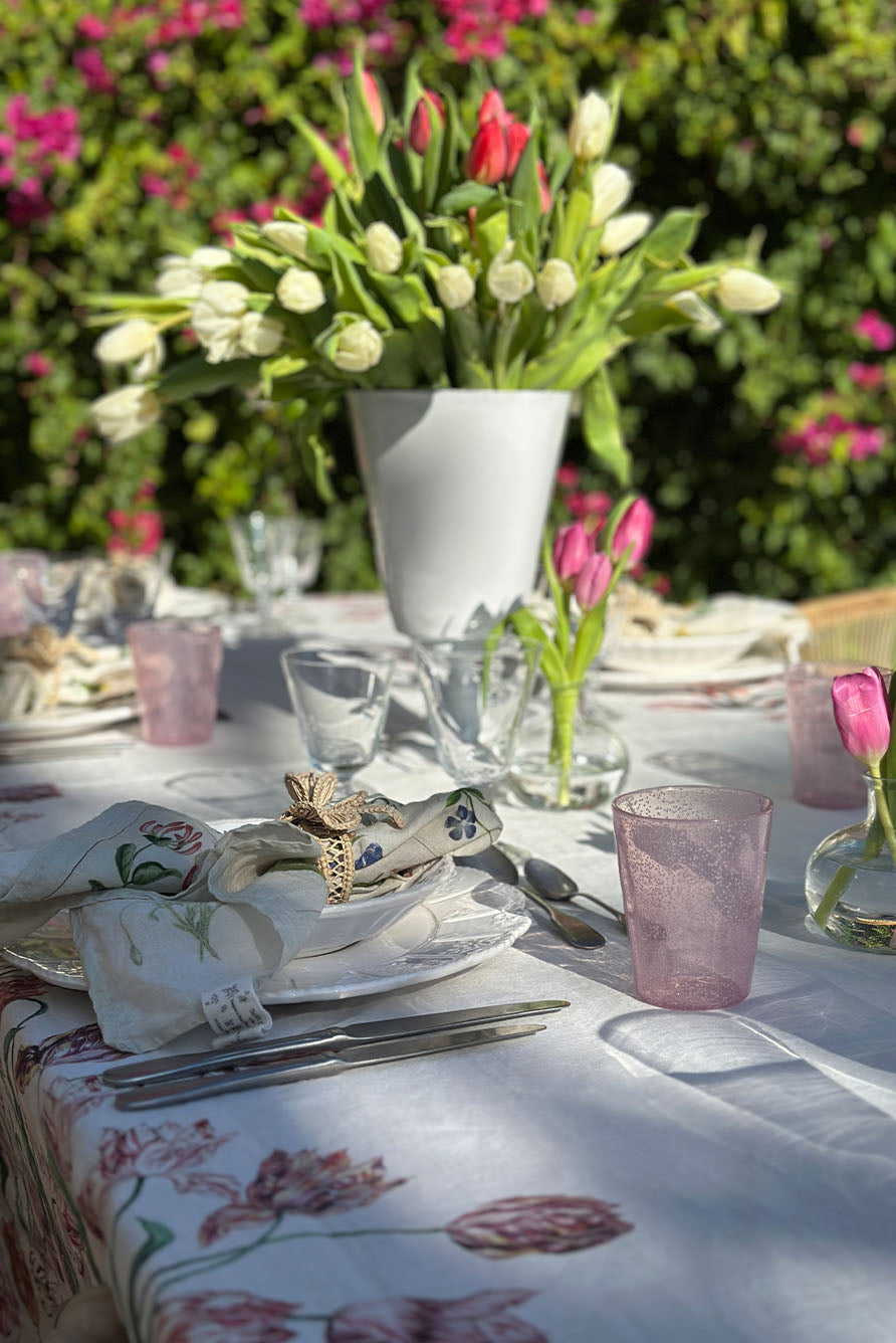 Floral Print Rectangular Linen Tablecloth in Red and Pink