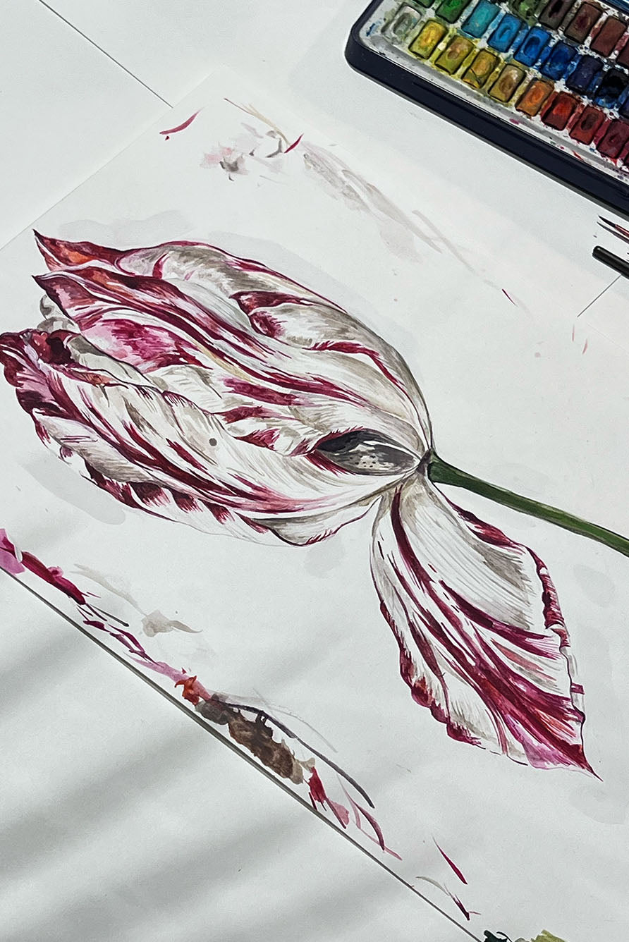 Floral Print Rectangular Linen Tablecloth in Red and Pink