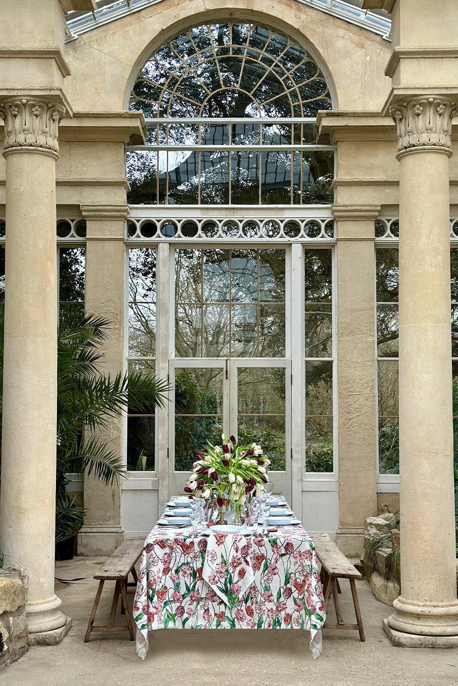 Floral Print Rectangular Linen Tablecloth in Red and Pink
