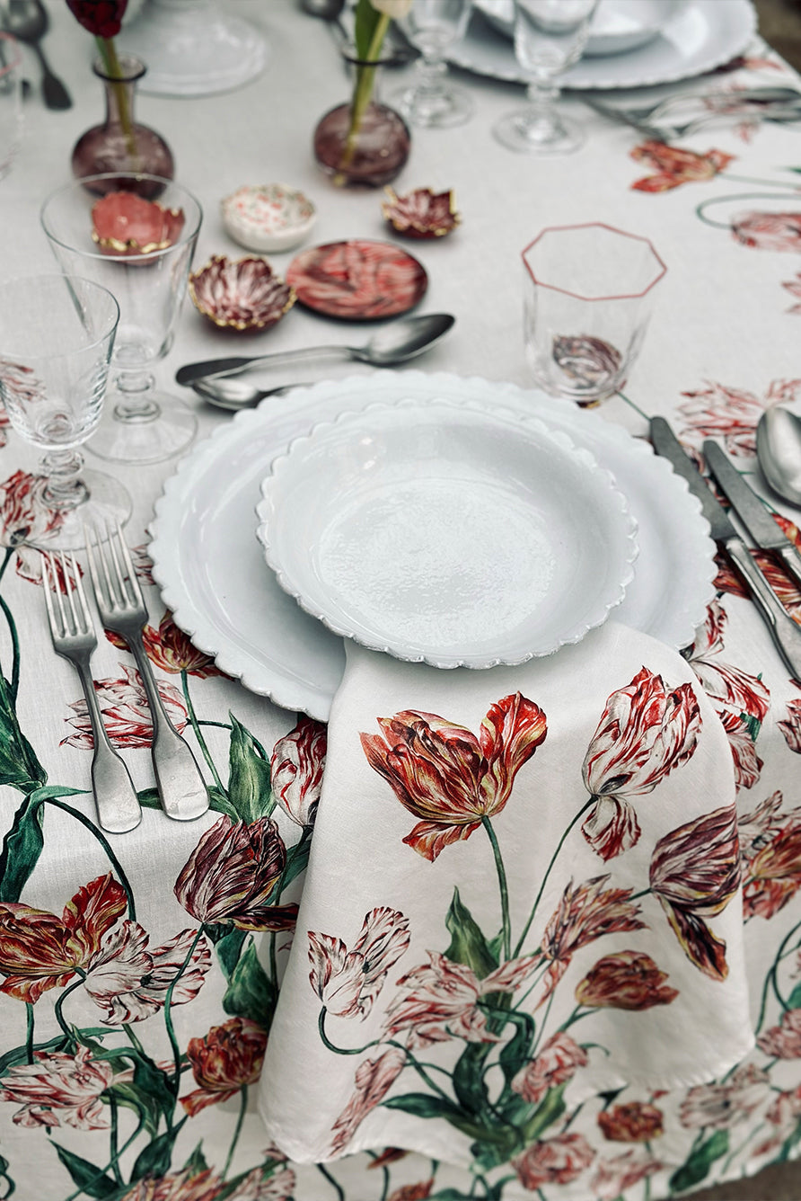 Linen Table Napkins – Red & Pink Tulip Floral Pattern, 20″ x 20″