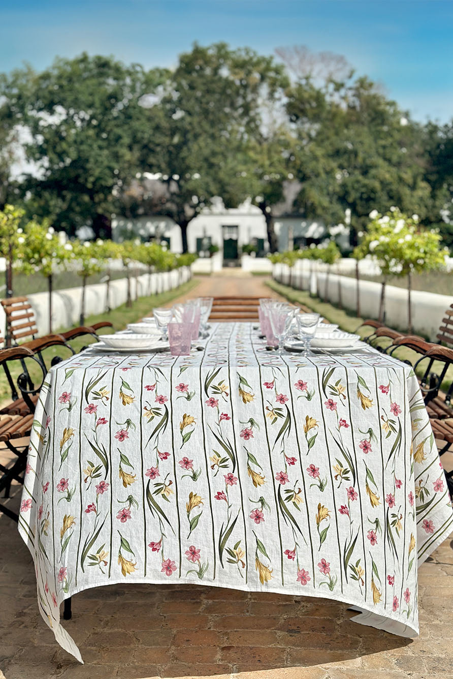 Premium Rectangular Linen Tablecloth – Breathable Fabric for Dining & Events