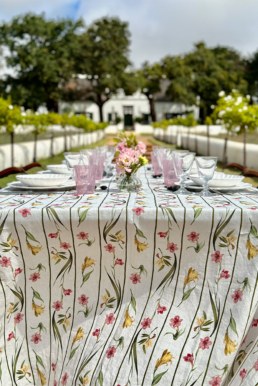Premium Rectangular Linen Tablecloth – Breathable Fabric for Dining & Events