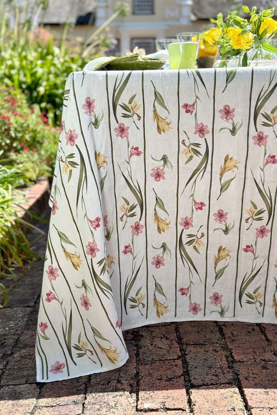 Premium Rectangular Linen Tablecloth – Breathable Fabric for Dining & Events