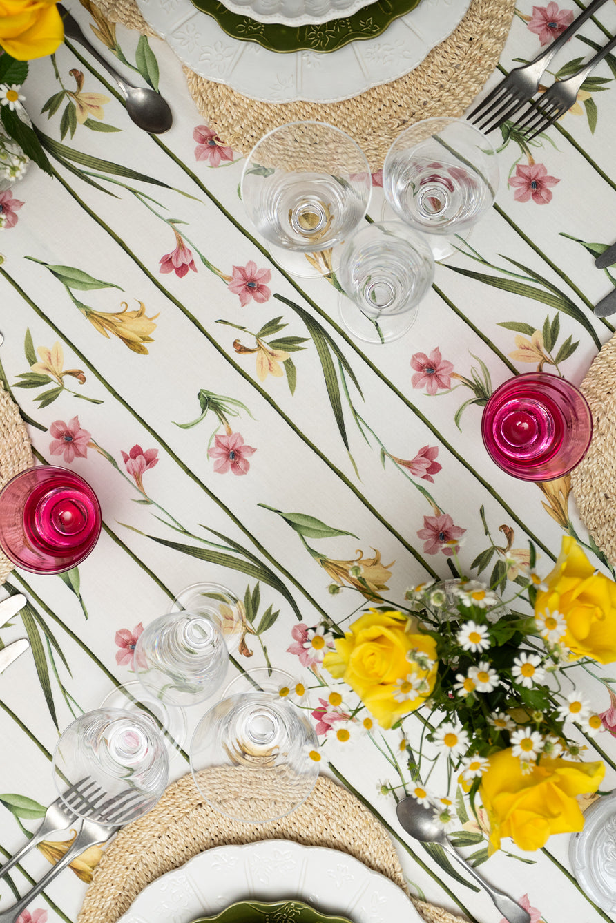 Premium Floral Linen Napkin – 20×20 Inch Square Gladiolus Print Table Linen