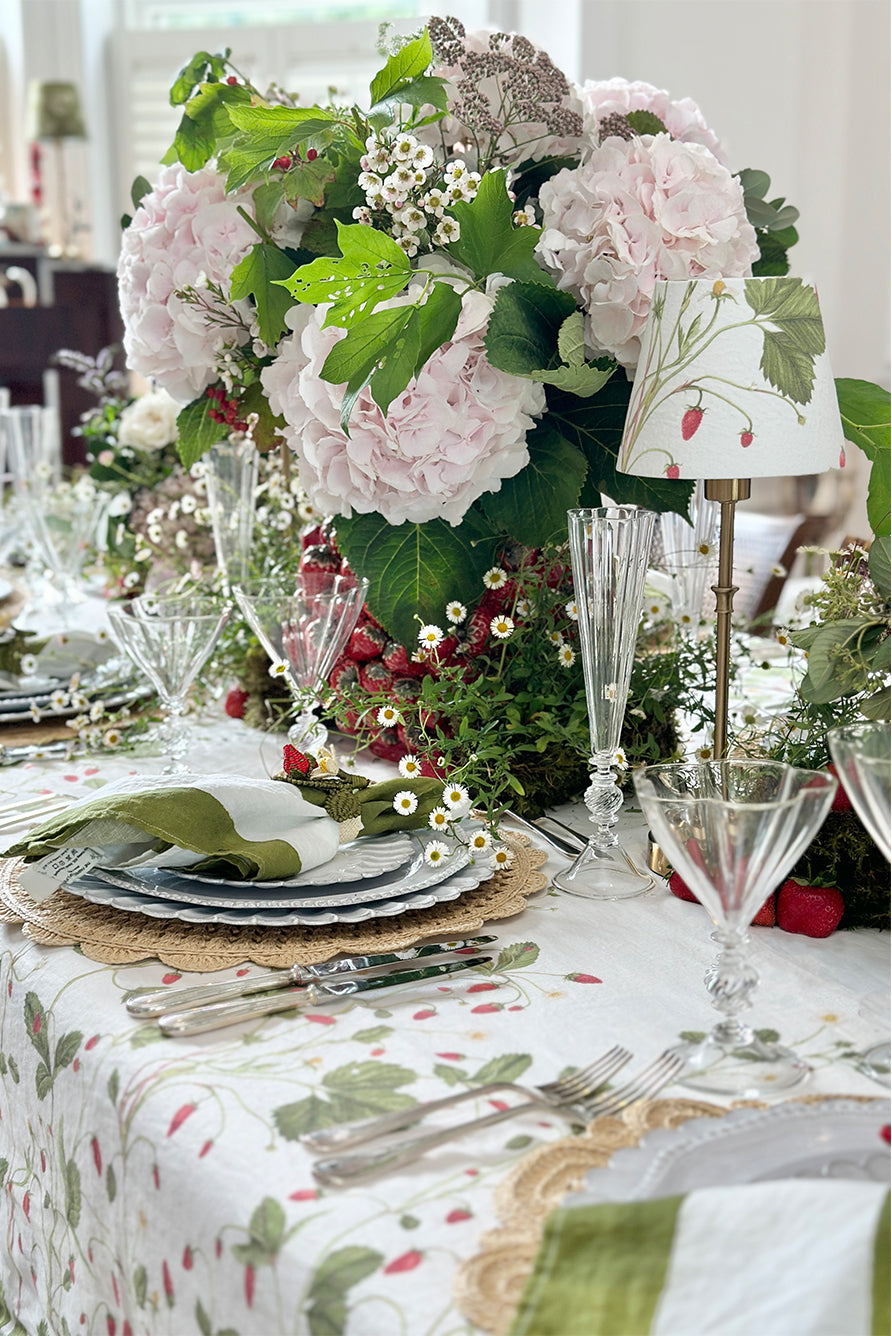 Wild Strawberry Pattern Linen Tablecloth – Premium European Flax Table Cover for Dining & Events