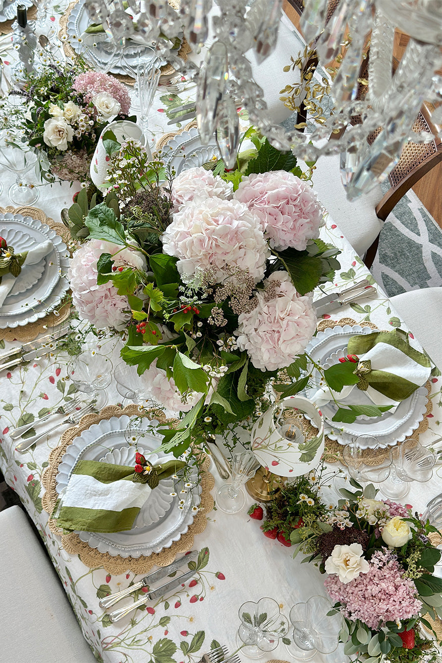 Wild Strawberry Pattern Linen Tablecloth – Premium European Flax Table Cover for Dining & Events